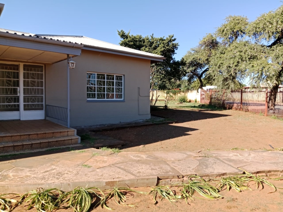 3 Bedroom Property for Sale in Kuruman Northern Cape